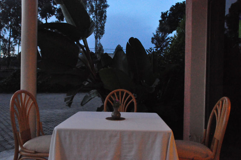 Faraja Hotel Ruhengeri Luaran gambar